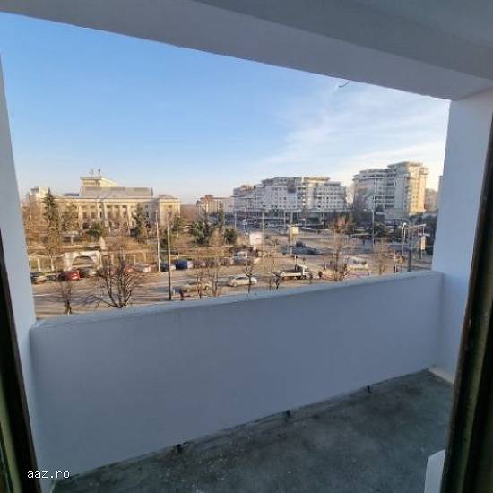 Apartament 3 camere semidecomandat Ploiesti,   Ultracentral,   etaj 3/7,   60mp,   55.500 euro