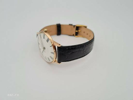 UNIVERSAL GENEVE aur 18k