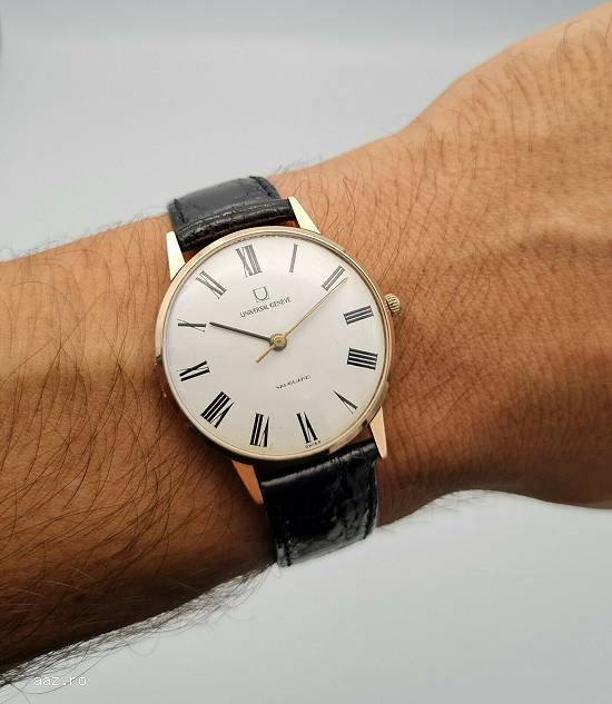 UNIVERSAL GENEVE aur 18k