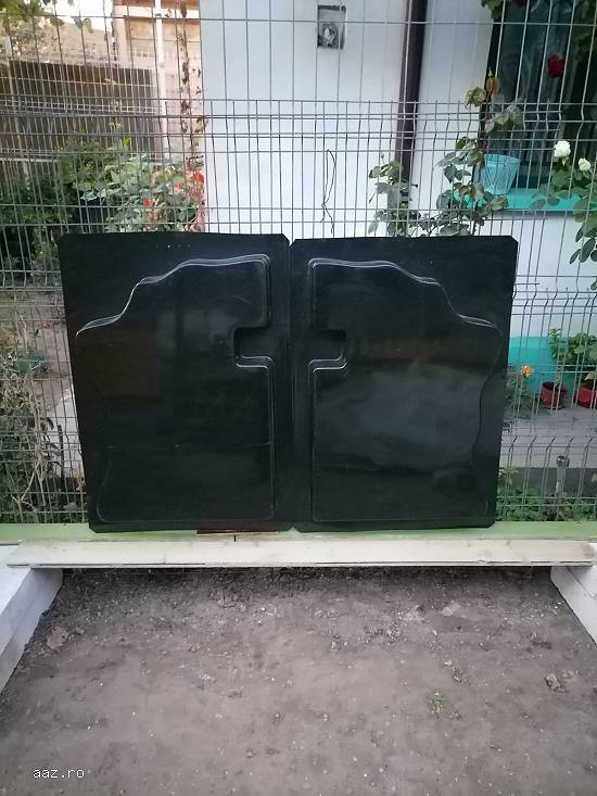 Vând matrițe ABS pentru turnat cruci