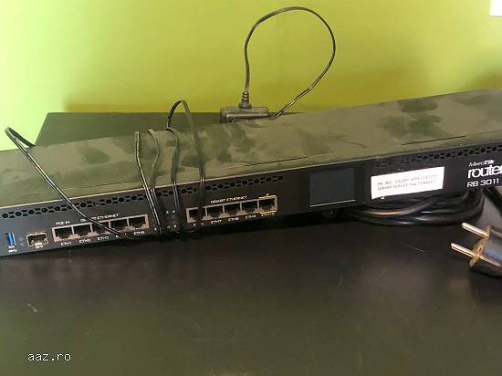 SERVER + UPS APC.