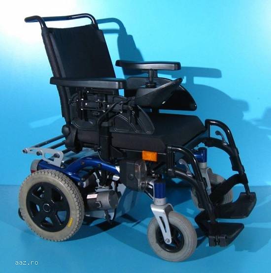 Carucior electric  handicap Invacare Dragon  6 kmh