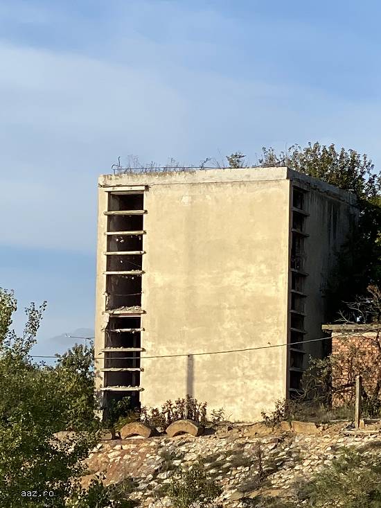 CONSTRUCȚII SITUATE ÎN PORT INDUSTRIAL