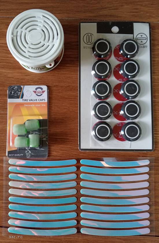 Set parfum ,   ornamente jante ,   protectii usi auto