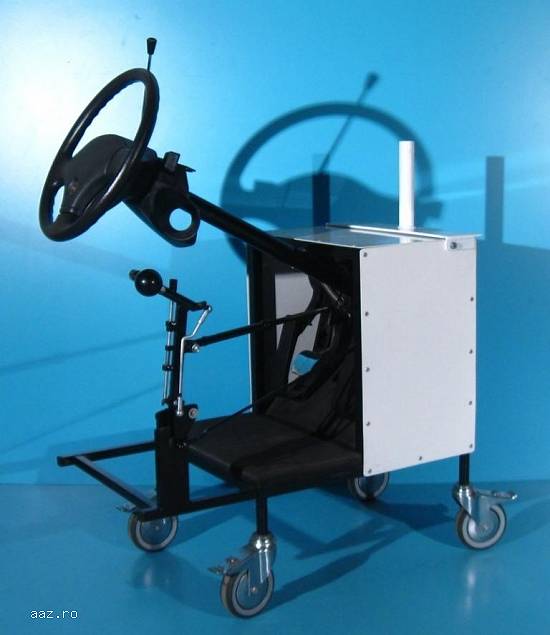 Simulator de conducere pentru persoane cu mobilitate redusa