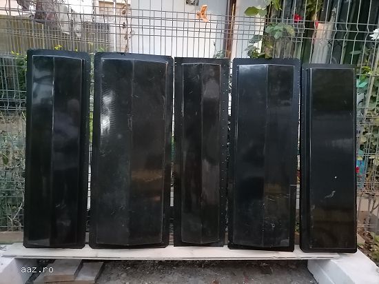 Vând matrițe ABS pentru turnat plăci de gard și trotuar