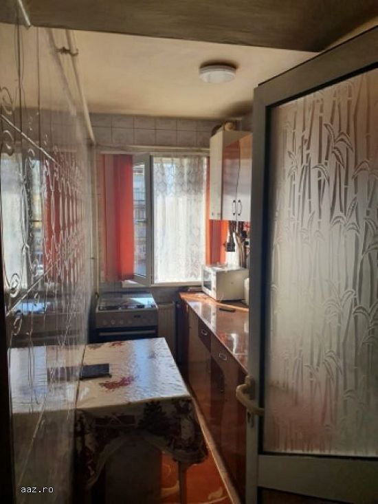 Apartament 2 camere,   48mp,   Targu Jiu,   zona Spiru Haret,   67.000euro