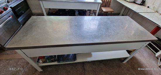 Vand echipamente bucatarie inox si altele.