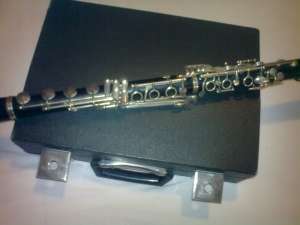vand clarinet benson cu clapa de mi bemol pret negociabil