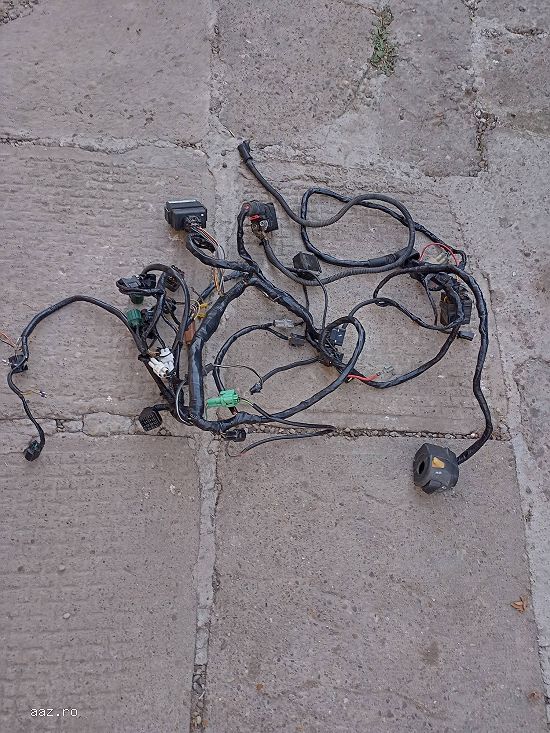 INSTALATIE   electrica   suzuki   gsxr   600   K 1   K 2   K 3