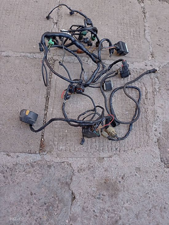 INSTALATIE   electrica   suzuki   gsxr   600   K 1   K 2   K 3
