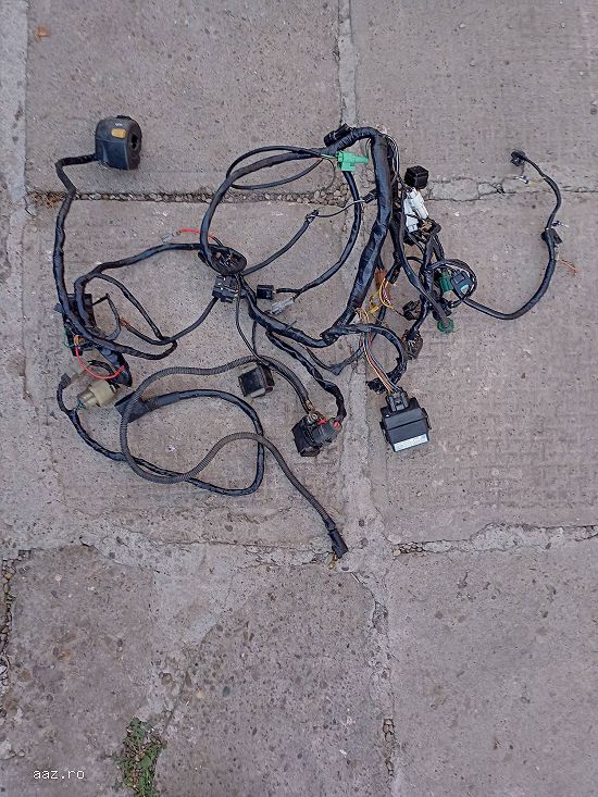 INSTALATIE   electrica   suzuki   gsxr   600   K 1   K 2   K 3