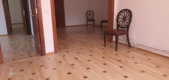 Vila,   17 camere,  constructie 2003,  teren 1000mp,   Dna Ghica,  1.700.000euro
