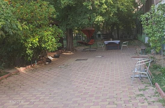 Vila,   17 camere,  constructie 2003,  teren 1000mp,   Dna Ghica,  1.700.000euro