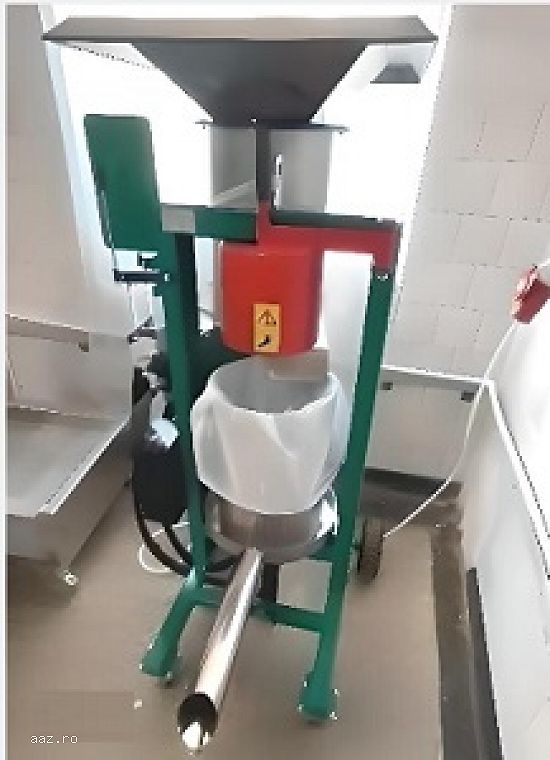Linie semiautomata suc capacitate 150-200 litri/ora