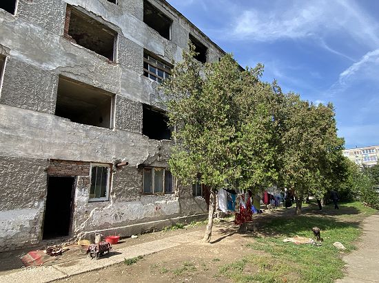 BLOC GARSONIERE 2 - TEREN + CONSTRUCȚIE -