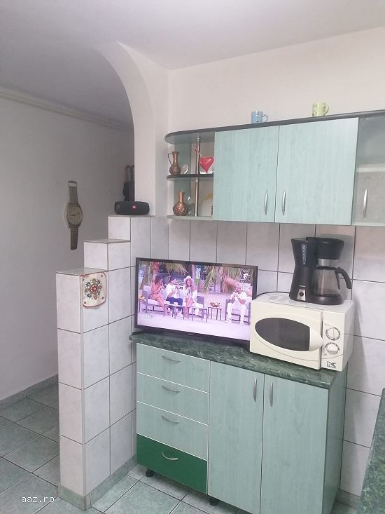 Vând apartament 3 camere