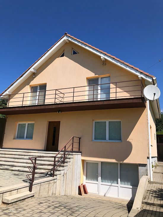 Proprietate imobiliara teren si constructii loc. Miceşti