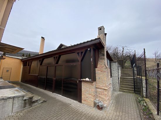 Proprietate imobiliara teren si constructii loc. Miceşti