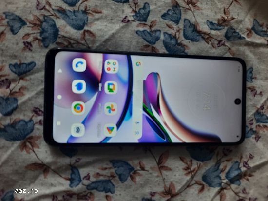 Vând Motorola moto g13