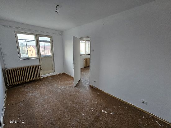 Apartament 2cam la preț de Garsoneră