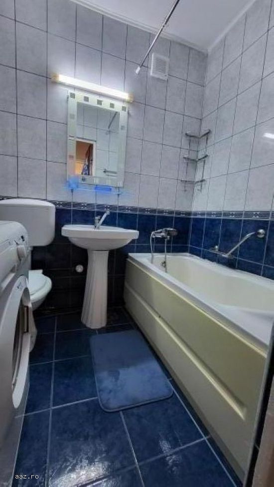 Apartament 3 camere,    65mp,    mobilat si utilat,    Titan,    129.000euro