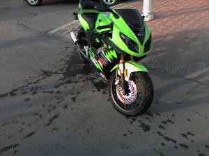 Vand super moto-scuter superb  Aprilia