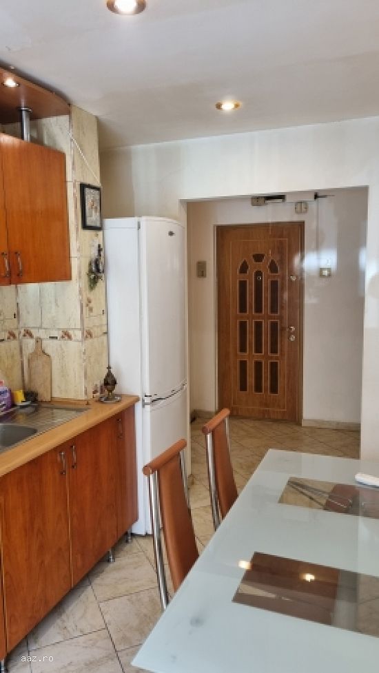 Apartament 2 camere,    decomandat,    52mp,    Constanta,    105.000euro