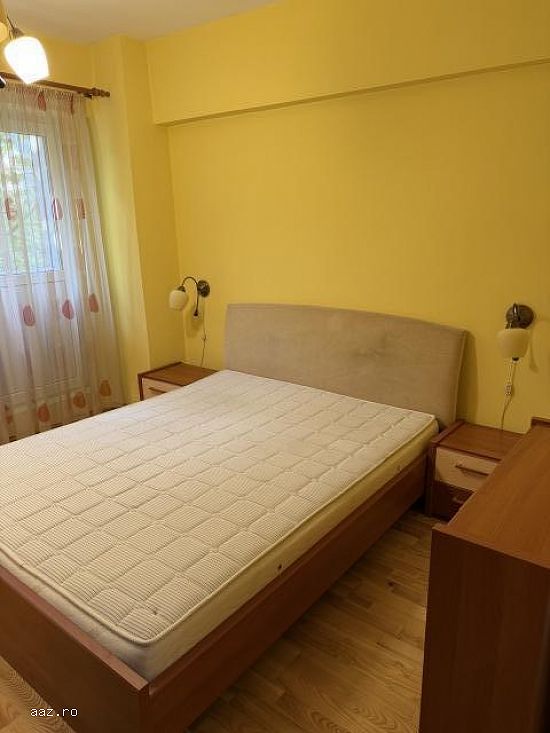 Inchiriez apartament 3 camere,   mobilat si utilat,    70mp,   Panduri,    600euro