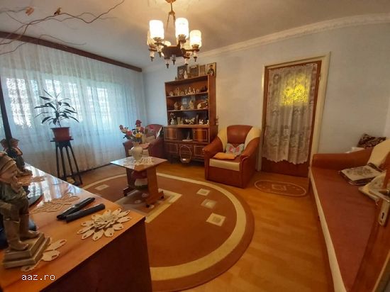Apartament 3 camere,    74mp,    zona Basarabia Diham,    120.000euro