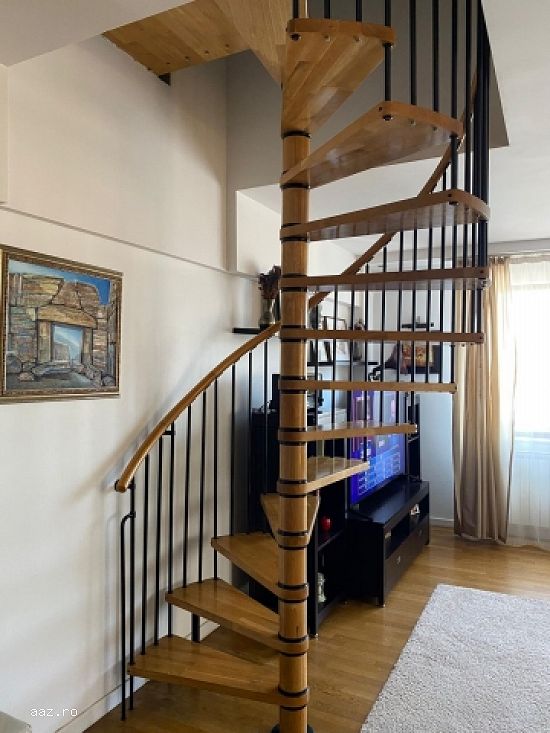 Inchiriez apartament 4 camere,   decomandat,    200mp,   Aviatorilor,    2.300euro