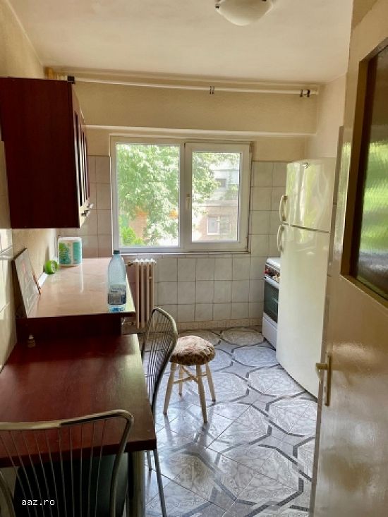 Apartament 3 camere decomandat,    68mp,    zona Tomis Nord,    120.000euro