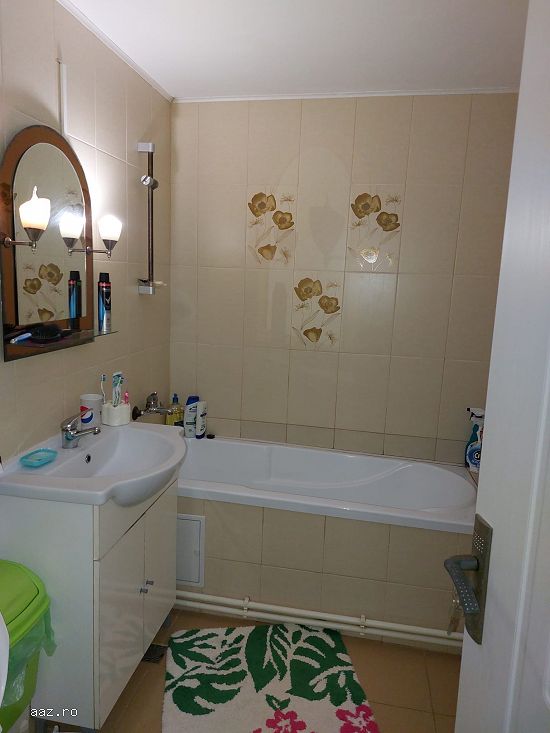 De vânzare apartament 3camere