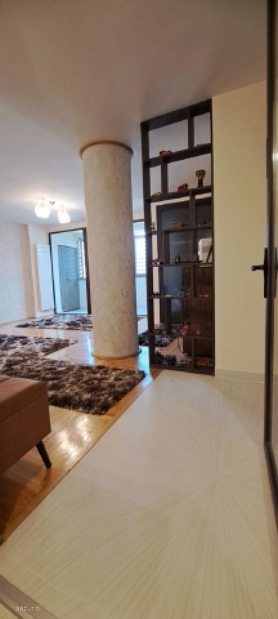 Inchiriez apartament 3 camere Brasov,    Grivitei,    90mp,    750euro