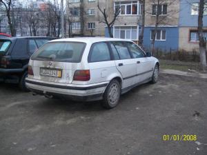 Dezmembrez BMW 318i Estate 1997
