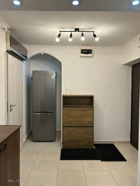 Apartament 4 camere decomandat,    80mp,    zona Fizicienilor,    175.000euro