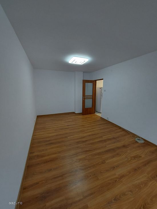 Garsonieră de închiriat – Ideală pentru sediu firmă!