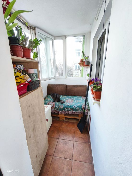 Proprietar vand apartament 3 camere decomandat Colentina Sector 2 etaj 2 bloc reabilitat