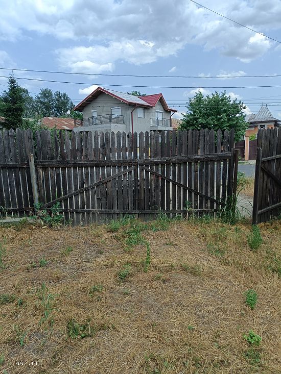 6 parcele intravilane de 485 mp în Mihai Vodă,         Bolintin Deal,         650 metri de Primari