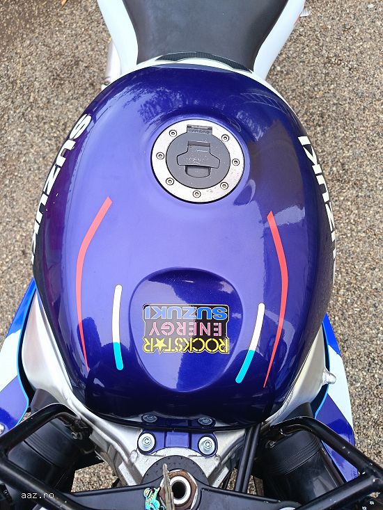 REZERVOR   /    suzuki   /    gsxr   /    600   /    750    /    SRAD