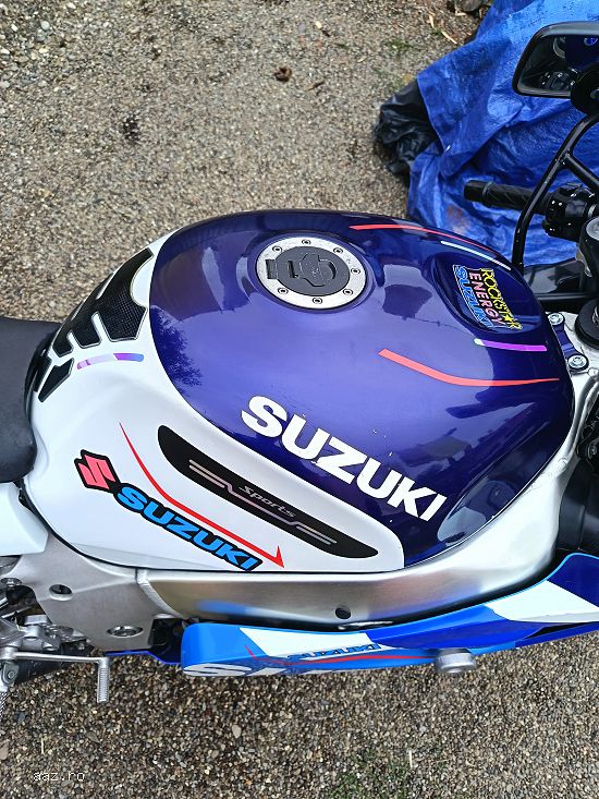 REZERVOR   /    suzuki   /    gsxr   /    600   /    750    /    SRAD