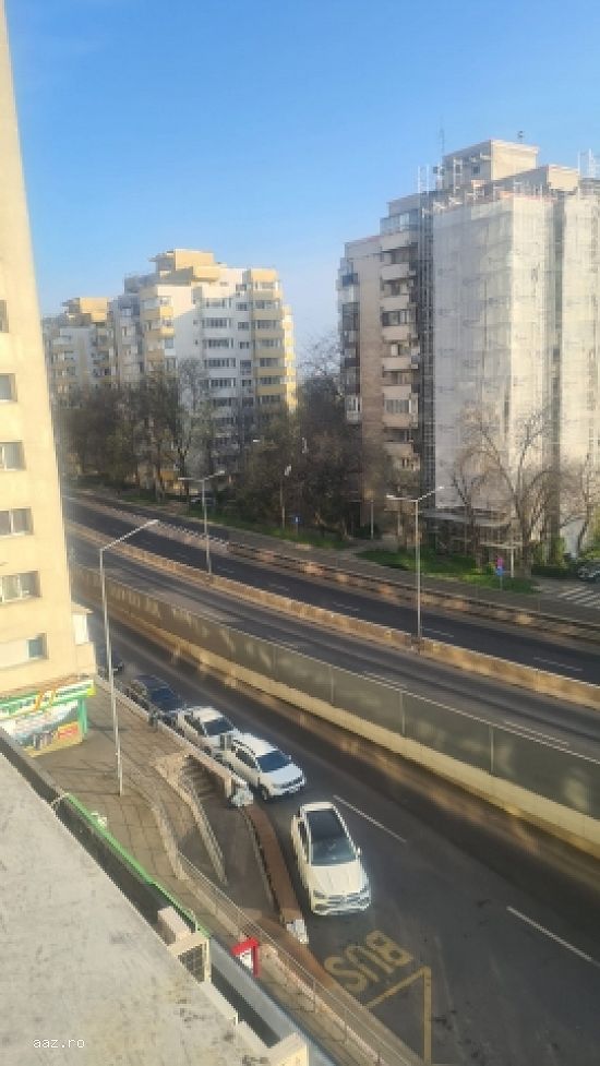 Apartament 3 camere,   decomandat,    Bucuresti,    zona Doamna Ghica,    70mp,    111.500euro