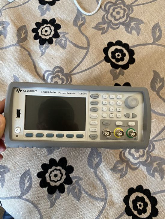 Generator de semnal Keysight *