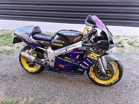 SUZUK GSXR 600 ! stare FOARTE BUNA