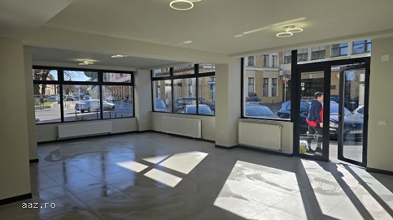 Inchiriez spatiu comercial 70mp utili,   Centrul Civic,    Brasov,    1.500euro
