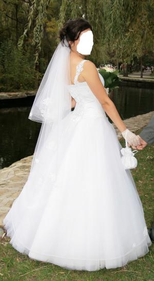 Vand rochie mireasa