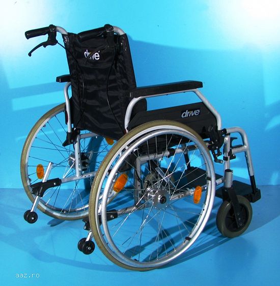 Scaun cu rotile din aluminiu invalizi Drive - latime sezut 49 cm