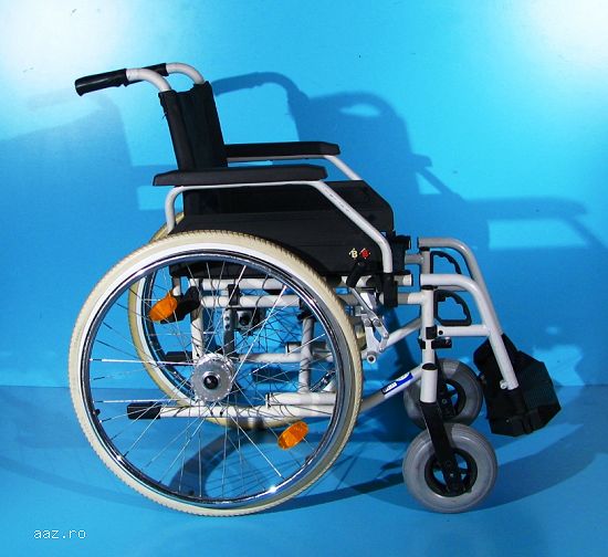 Scaun cu rotile invalizi B+B - latime sezut 42 cm