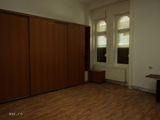 Apartament 5 camere renovat,    181mp,    Timisoara,    Tribunal,    388.000euro