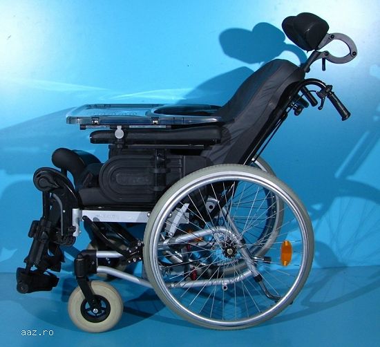 Scaun cu rotile invalizi - Invacare   latime sezut 48 cm